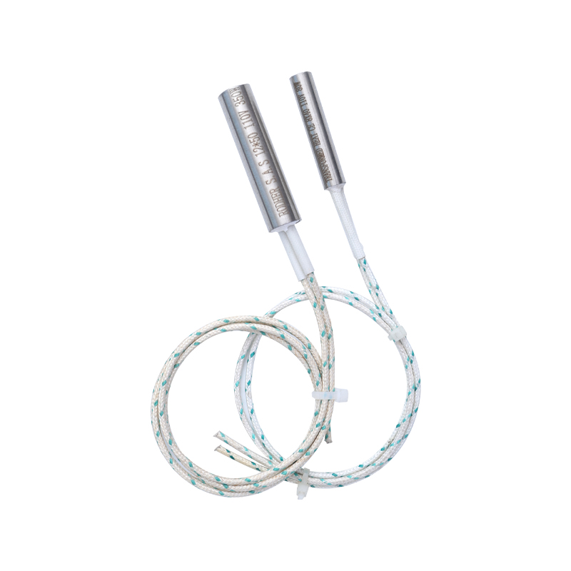 Inner outlet wire cartridge heater